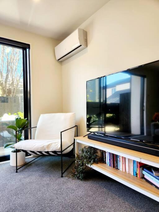 Central Home With Internal Garage - Close To Cbd! Christchurch Ngoại thất bức ảnh